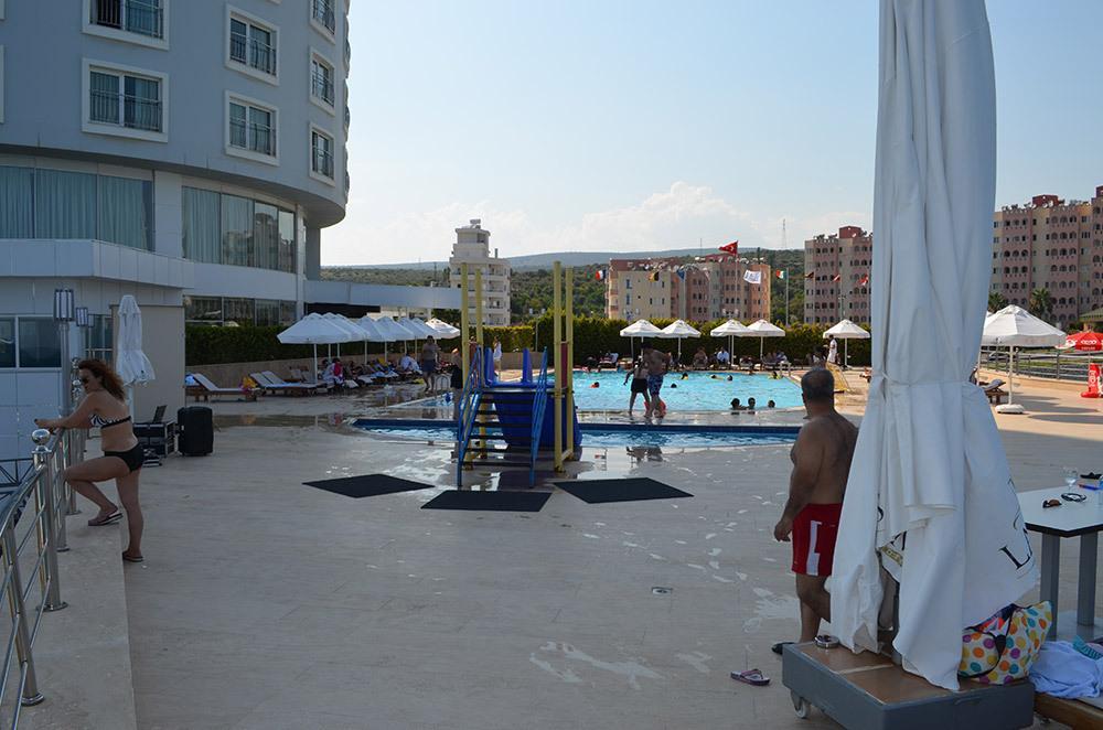 Lamos Resort Hotel & Convention Center Kumkuyu Exterior photo